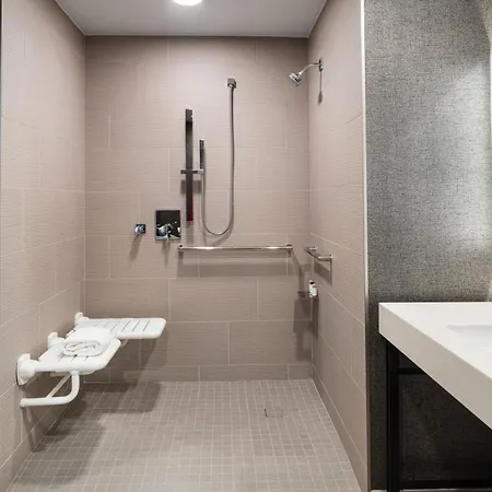 Sheraton Flowood The Refuge Hotel & Conference Center-3